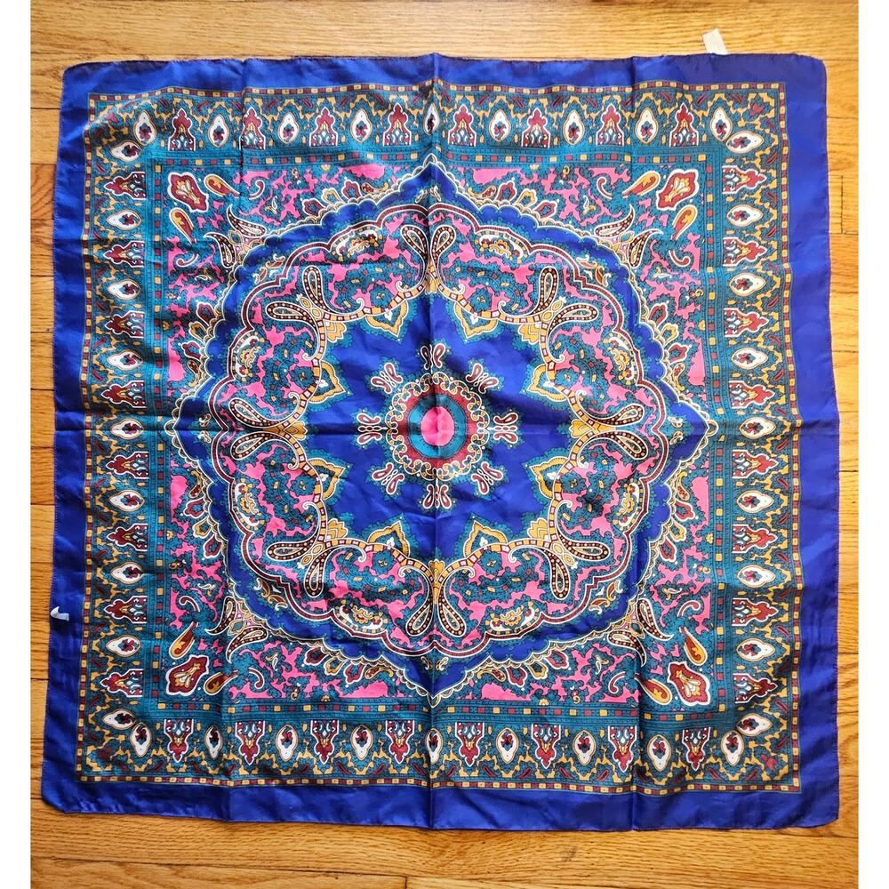 Beautiful Vintage Italian Scarf